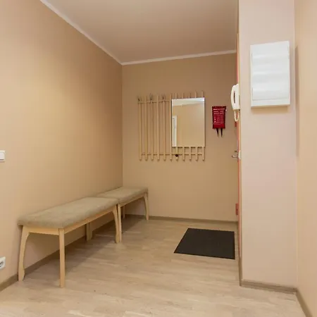 Joe - With Sauna In The Center *