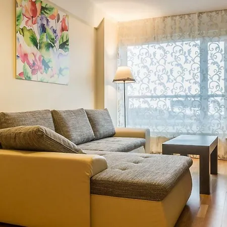 Jõe - With Sauna In The Center * Talin